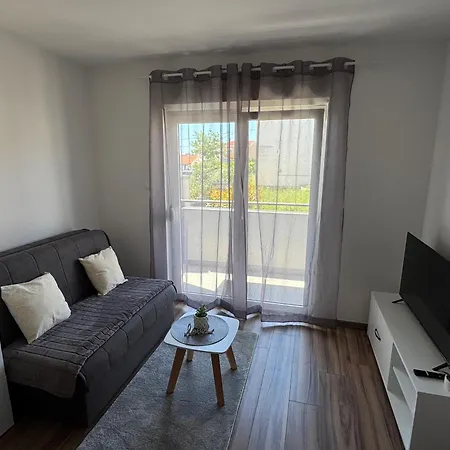Markov Tinel Apartment *